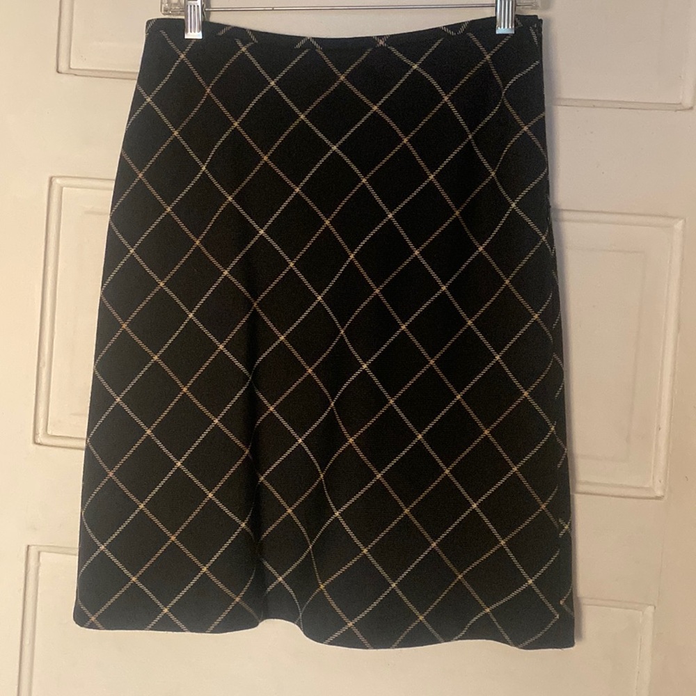 Ann Taylor loft size 6P crosshatch style, brown and tan dress skirt w/side zip